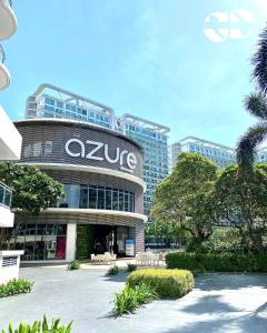 Duke & Dahlia Staycation