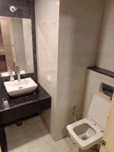 Gaur City Mall Homestay