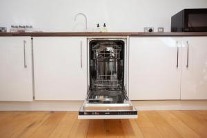 higgihaus Cabot Mews #41 Prime Central Location