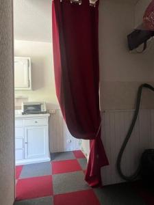 Studio cosy avec vue rivière et montagne