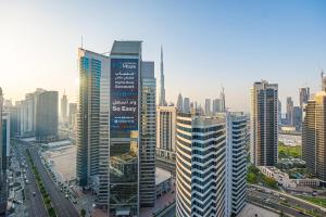 Venetian - Luxe Living 1 BR with Stunning Sky Line Views