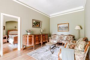 Taujėnų dvaro rūmai