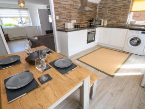 South Beach Coastal Cottage 