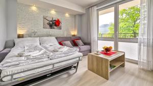 Apartament Esensja z Widokiem na Góry i Przy Dworcu - 5D Apartments