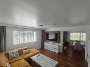 Modern Ground Level Flat