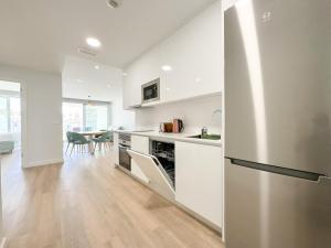 Two bedrooms luxury ground floor apartment in the Sun