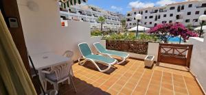 Victoria Court 2 Sunset Pool