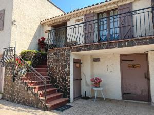 Appartements Le Micocoulier : Appartement 3 Chambres