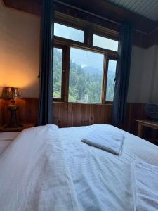 The Pahadi Soul Stay and Café