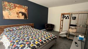8 Riversdale King Size Room
