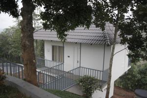 Kallarackal Hill View Cottage