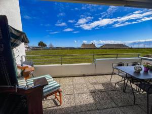 Apartment Waterkant am Deich mit Pool für 2-4 Personen