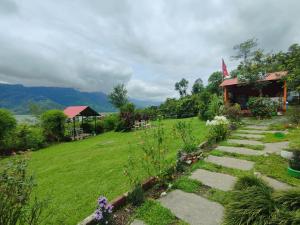 Sosa Lake view Cottages & Restaurant