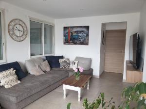 Piscine, 3 chbs, terrasse, vue mer