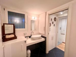 Acadamis - CIELO NELLA STANZA img20