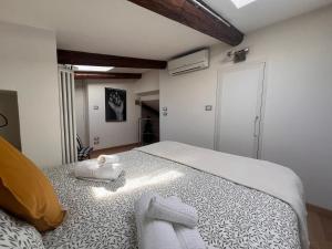 Acadamis - CIELO NELLA STANZA img17