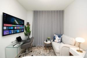 Modern Executive Suite at One Rosebank