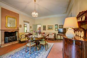 Villa Fiora Tra Le Colline E Il Lago - Happy Rentals