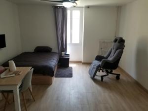 Appartements STUDIO CURISTES LAMALOU LES BAINs : photos des chambres