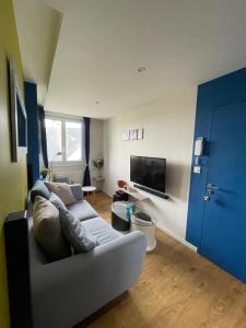 Chambres avec espaces communs équipés parfait pour séjour professionnel ou ambiance conviviale