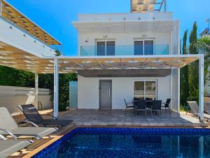 Nissi beach villa Azure