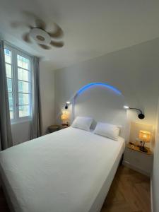 Recently renovated apartment in quiet area in heart of Old Nice