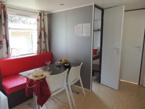 Campings Camping Domaine de Gajan : photos des chambres