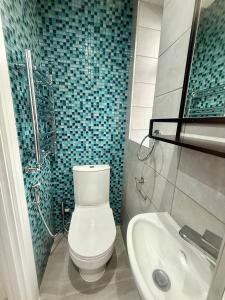 Side Separate Independent Annexe