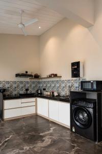 Azalea - by Aadhvay Hospitality