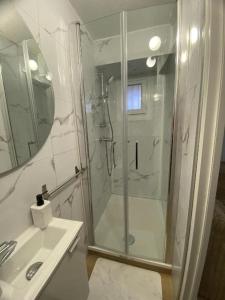 Appartements DISNEY LOVE - VAL D EUROPE - Vallee Village - VILLAGE NATURE - PARC ASTERIX : photos des chambres