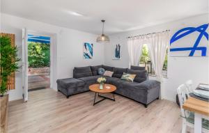 3 Bedroom Amazing Home In Kraljevica 