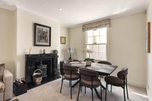 Elegant Knightsbridge Townhouse by Harrods