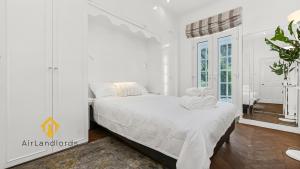 Exclusive 1 bedroom Flat near Victoria Station!