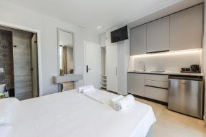 Luxury Studio with Free Parking