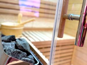 Appartements Capsule Bubble Jacuzzi Sauna Switch 2 : photos des chambres