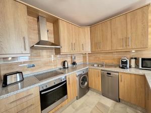 Classic One-Bedroom Apartment with Partial Sea View and Terrace room in Macdonald La Ermita Resort