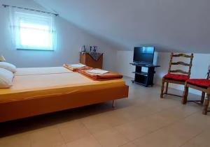 Omišalj Holiday Apartment