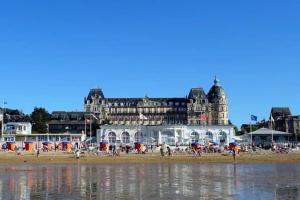 Maisons de vacances L-Aube - Maison pour 8 a Houlgate : photos des chambres