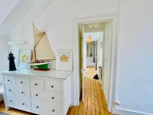 Maisons de vacances L-Aube - Maison pour 8 a Houlgate : photos des chambres