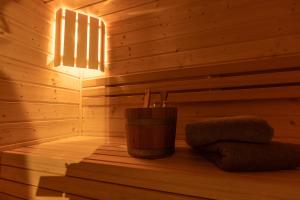 Birkenchalet, idyllisch am Waldrand mit Sauna und Kamin