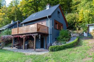 Birkenchalet, idyllisch am Waldrand mit Sauna und Kamin
