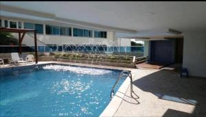 Cartagena apto estudio piso 12 frente a la playa