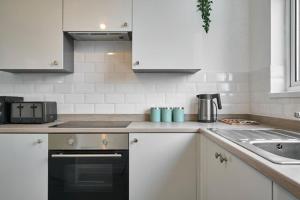 Esmerelda - Sleeps 8 - Contractors - Free Parking