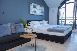 Black sea Narcissus - quiet studio with amazing sea view