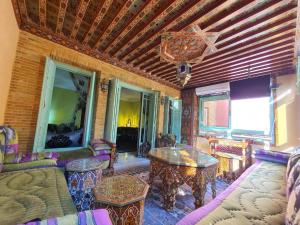 Apartment with pool and garden