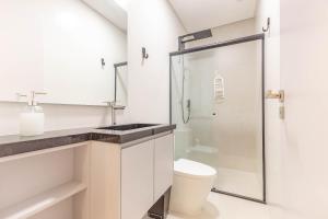 Elegância e Conforto em Suíte a 120 metros da praia de Bombinhas