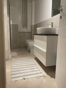 Easy Room italy Balcony Grand Apartments