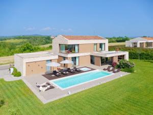 Villa Sanpadeo by Rent Istria