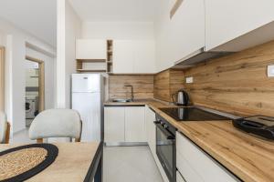 Ivory Rose Apartment