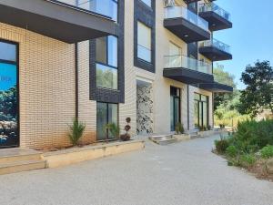 Superb Studio 2min to Beach with Parking and Sea View